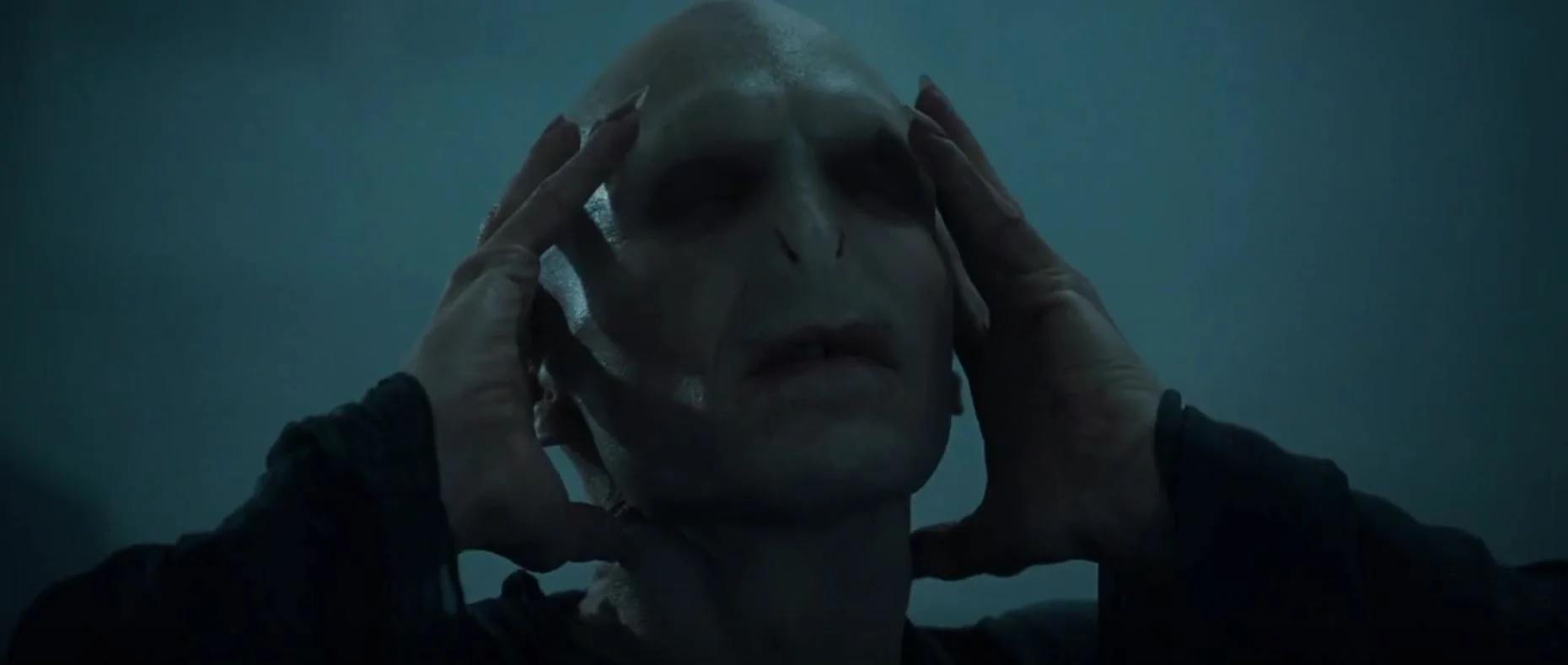 warner bros. confirms ralph fiennes and miranda richardson